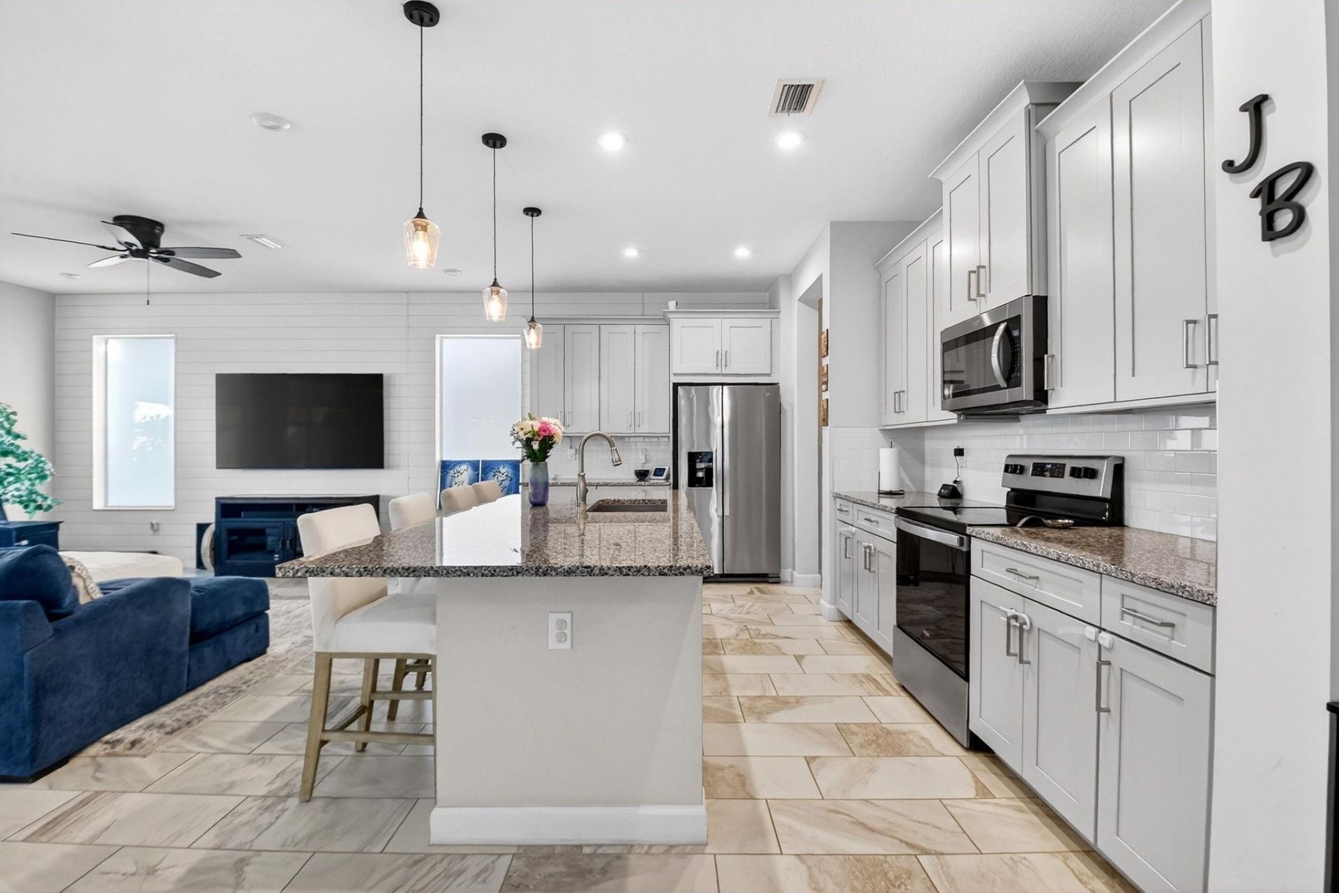 6613 Pointe Of Woods Dr, West Palm Beach, FL 33413 Photo