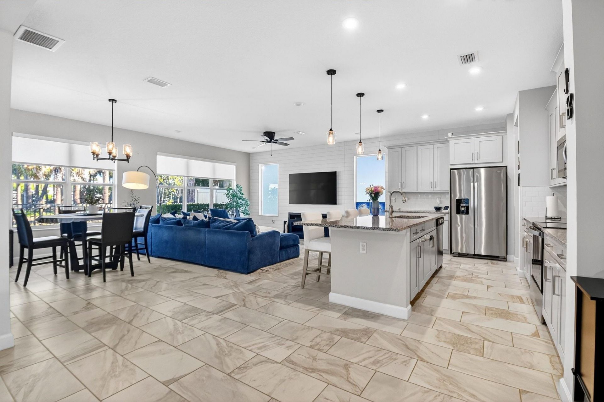 6613 Pointe Of Woods Drive, West Palm Beach, FL 33413 Photo