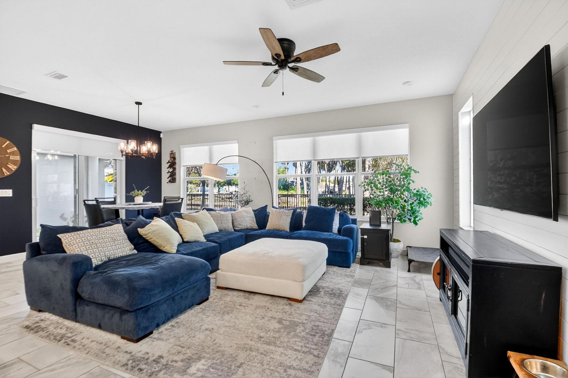 6613 Pointe Of Woods Dr, West Palm Beach, FL 33413 Photo