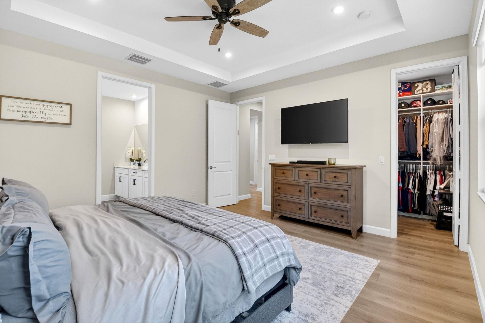 6613 Pointe Of Woods Drive, West Palm Beach, FL 33413 Photo