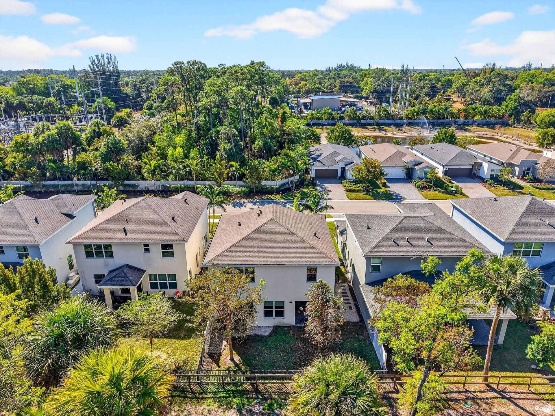 6613 Pointe Of Woods Dr, West Palm Beach, FL 33413 Photo