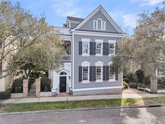 64 Sowell Street Mount Pleasant, SC 29464