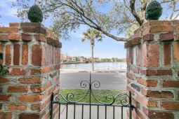 64 Sowell Street photo 4