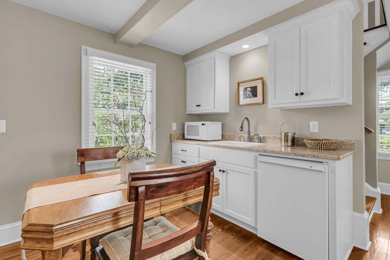 64 Sowell Street Photo 43