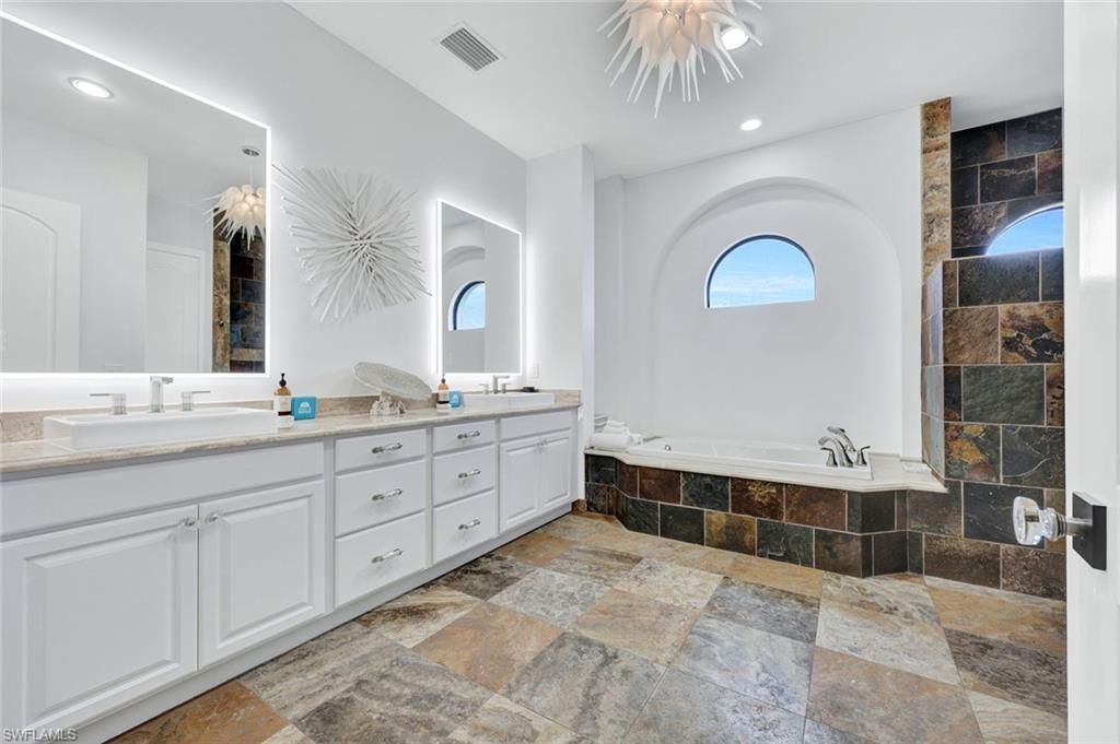 494 Seagull Ave, Naples, FL 34108 Photo