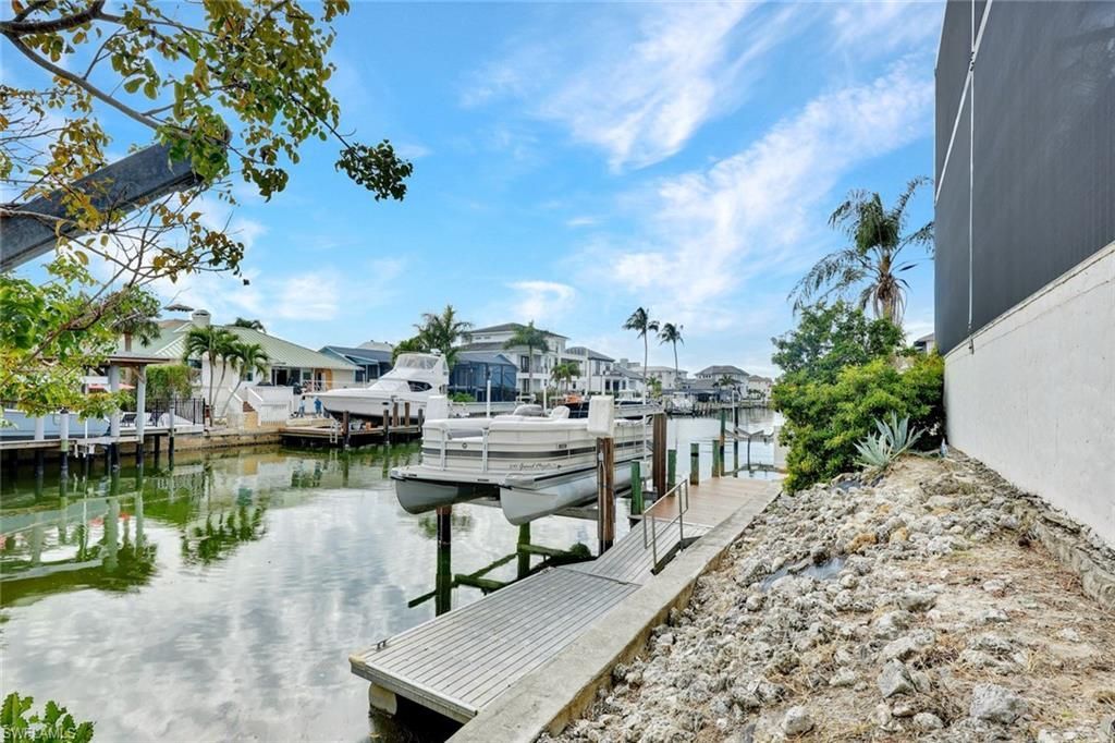 494 Seagull Ave, Naples, FL 34108 Photo