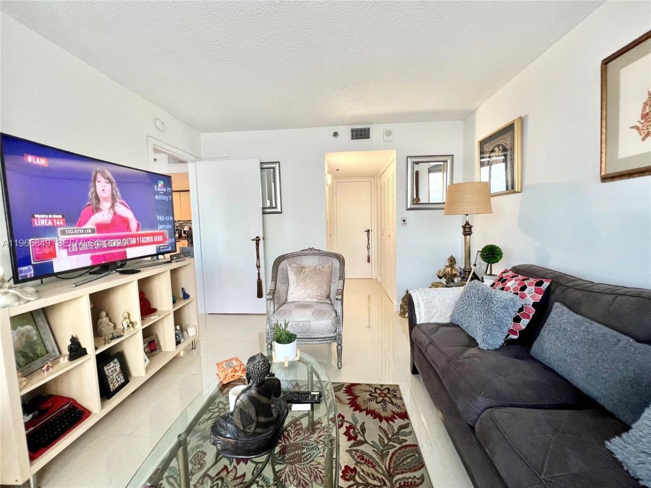 7601 E Treasure Dr, Unit 1817, North Bay Village, FL 33141 Photo