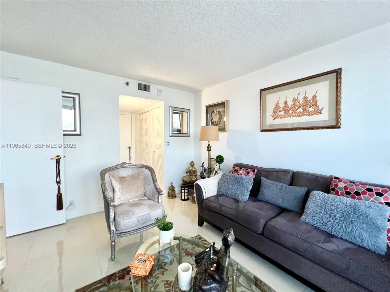 7601 E Treasure Dr, Unit 1817, North Bay Village, FL 33141 Photo