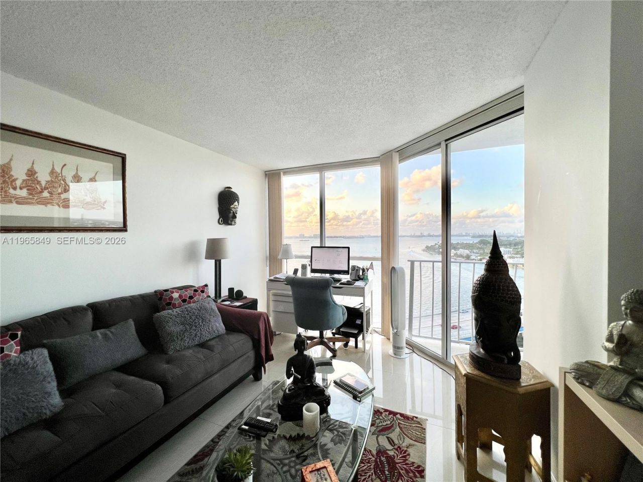 7601 E Treasure Dr, Unit 1817, North Bay Village, FL 33141 Photo
