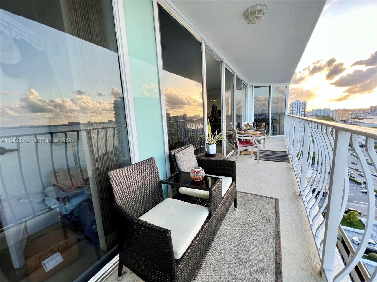 7601 E Treasure Dr, Unit 1817, North Bay Village, FL 33141 Photo