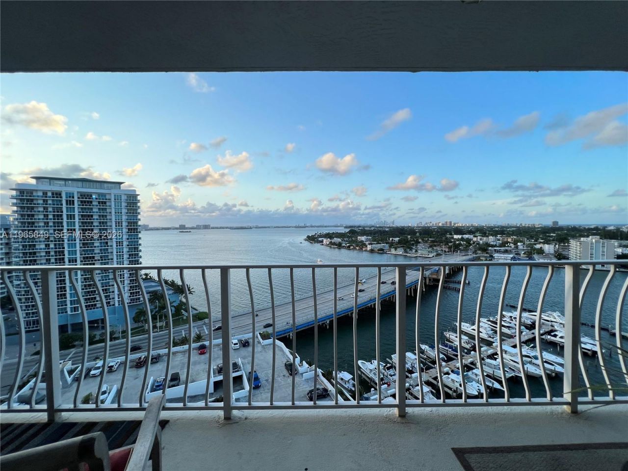 7601 E Treasure Dr, Unit 1817, North Bay Village, FL 33141 Photo