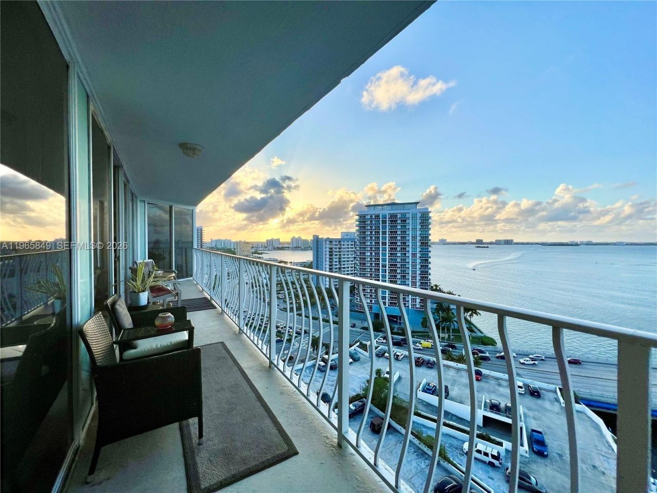 7601 E Treasure Dr, Unit 1817, North Bay Village, FL 33141 Photo