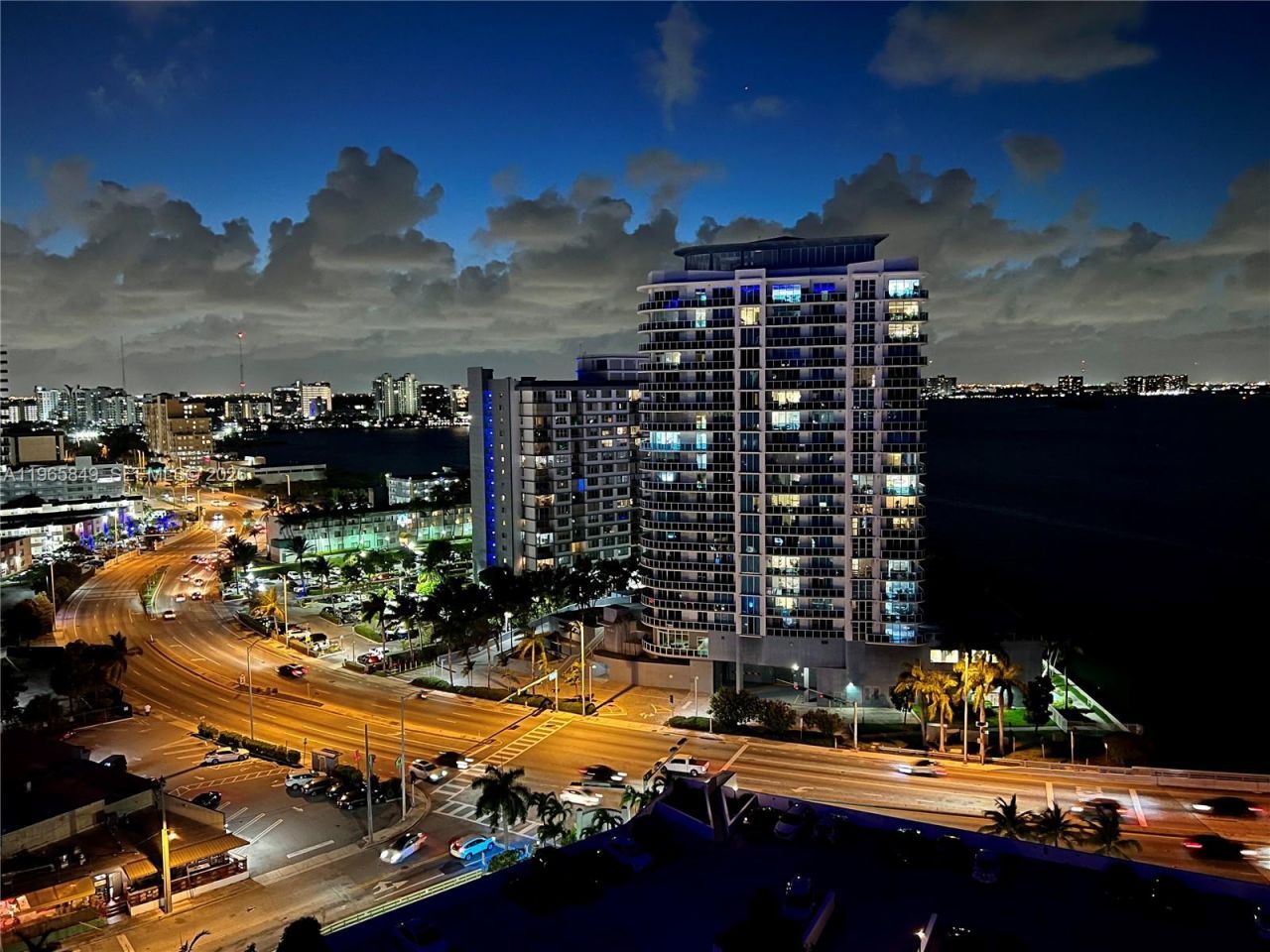 7601 E Treasure Dr, Unit 1817, North Bay Village, FL 33141 Photo