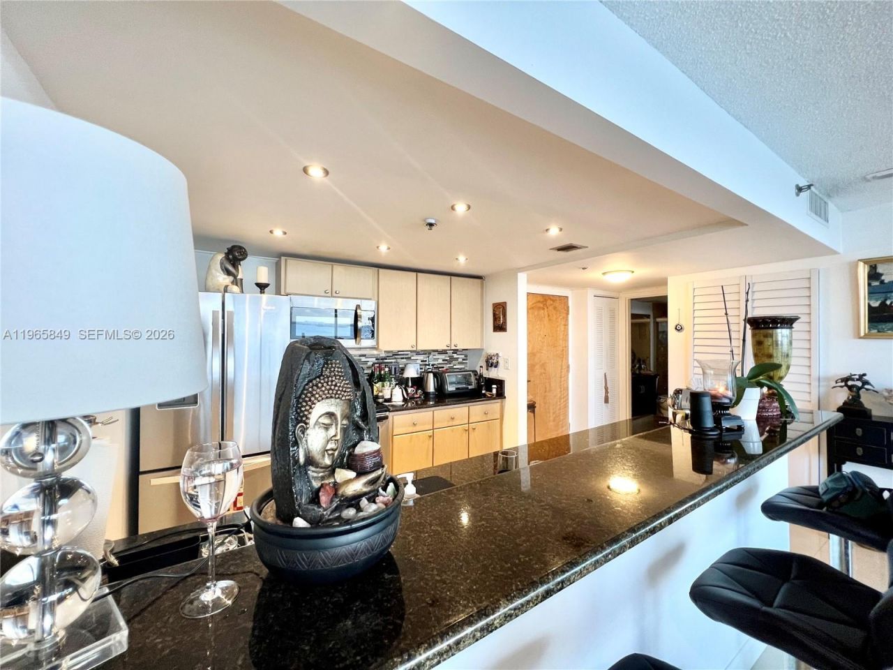 7601 E Treasure Dr, Unit 1817, North Bay Village, FL 33141 Photo