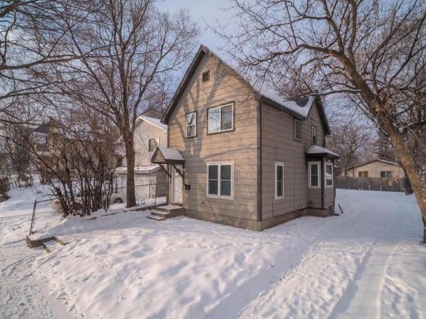 9 Acker Street W, Saint Paul, MN 55117