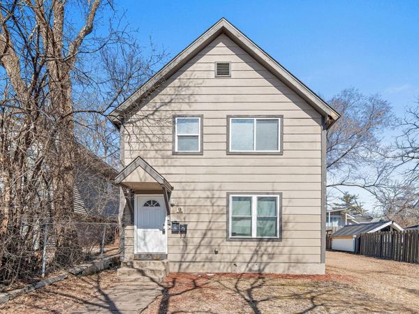 9 Acker Street W, Saint Paul, MN 55117