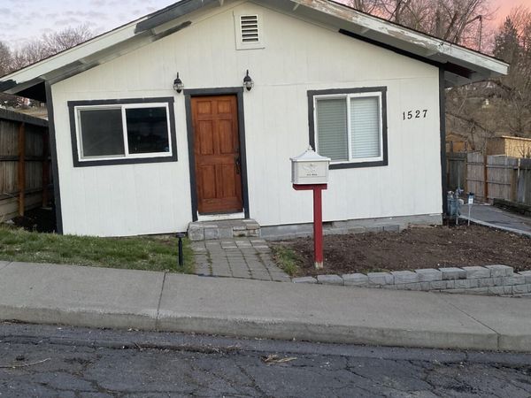 1527 Wilford Avenue, Klamath Falls, OR 97601