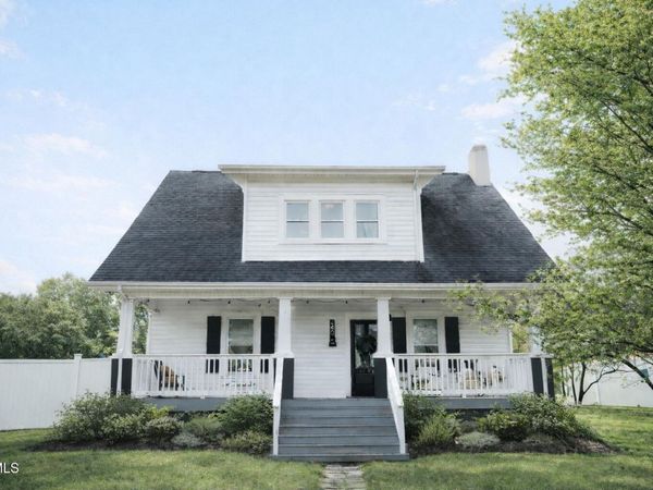 340 Carter Street, Bluff City, TN 37618