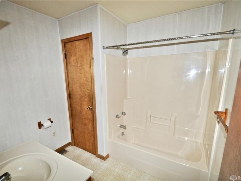 406 Washington Street, Versailles, OH 45380 Photo 16