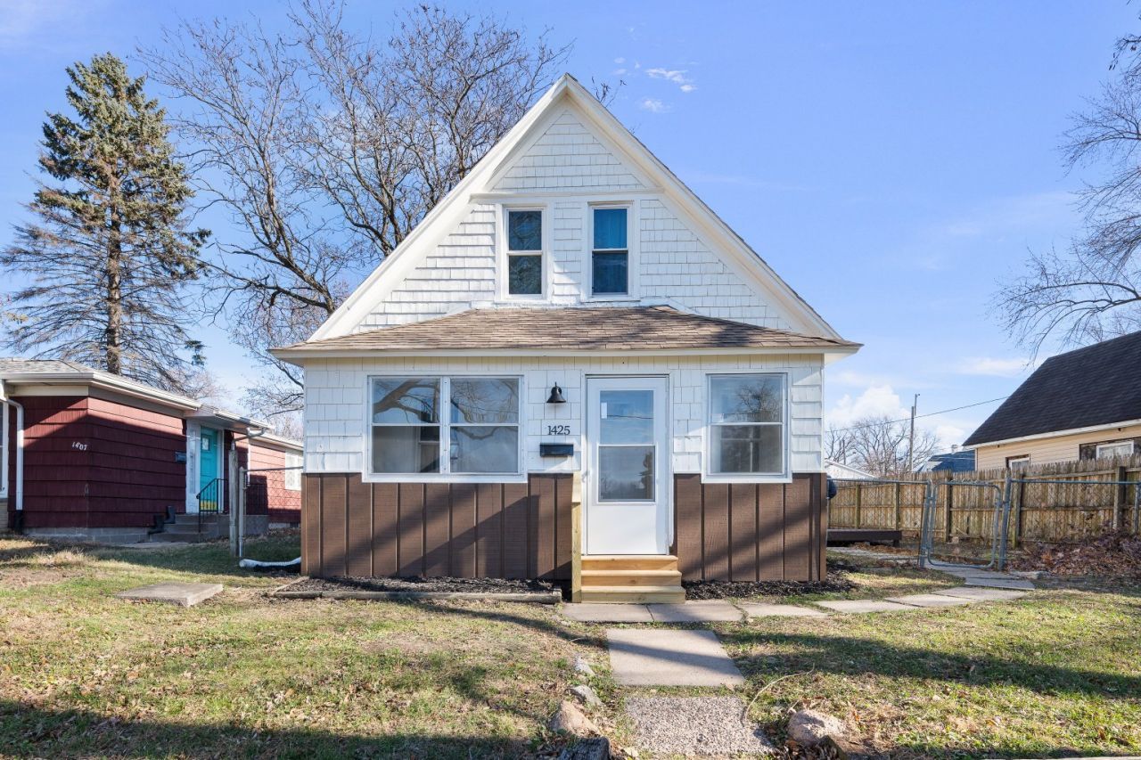 1425 24 1/2 Street, Rock Island, IL 61201 Main Photo