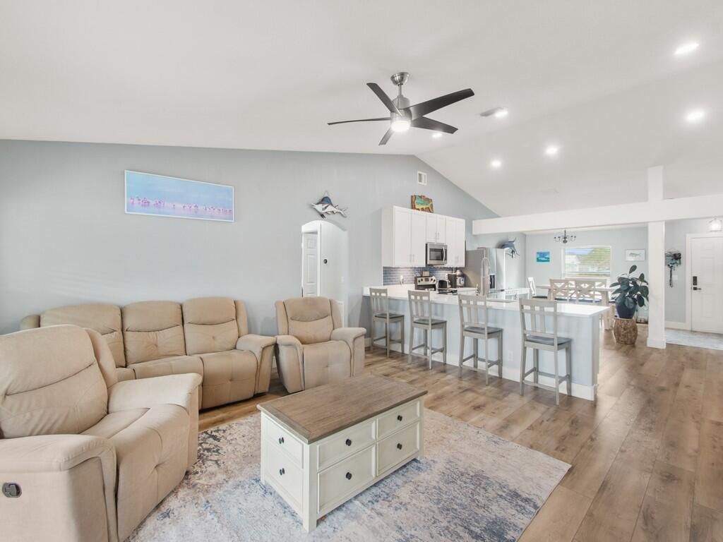 4660 SW Flintstone Drive, Port Saint Lucie, FL 34953 Photo