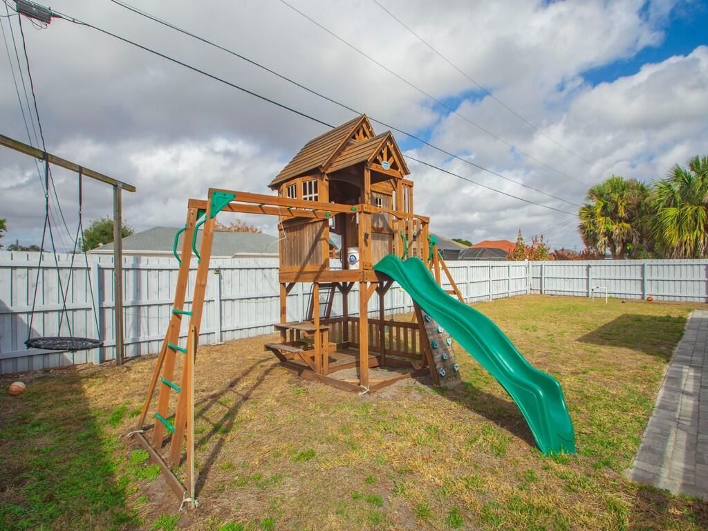 4660 SW Flintstone Drive, Port Saint Lucie, FL 34953 Photo