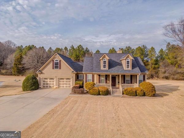 35 Applewood Lane, Taylorsville, GA 30178