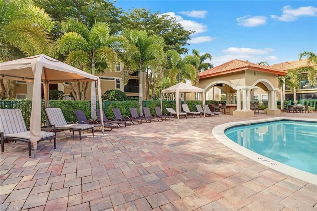 8851 Colonnades Ct W, Unit 131, Bonita Springs, FL 34135 Photo