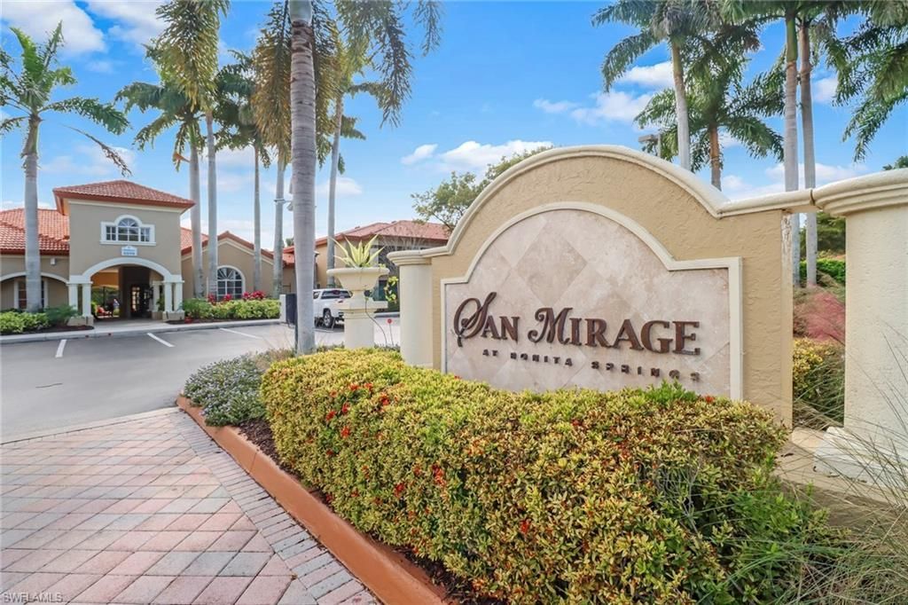 8851 Colonnades Ct W, Unit 131, Bonita Springs, FL 34135 Photo