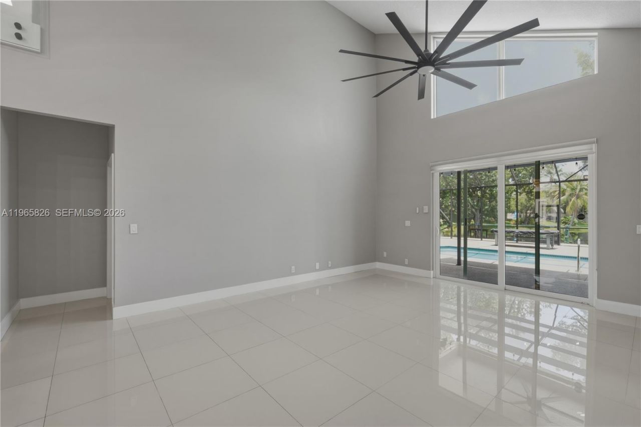 5285 NW 112th Ter, Coral Springs, FL 33076 Photo