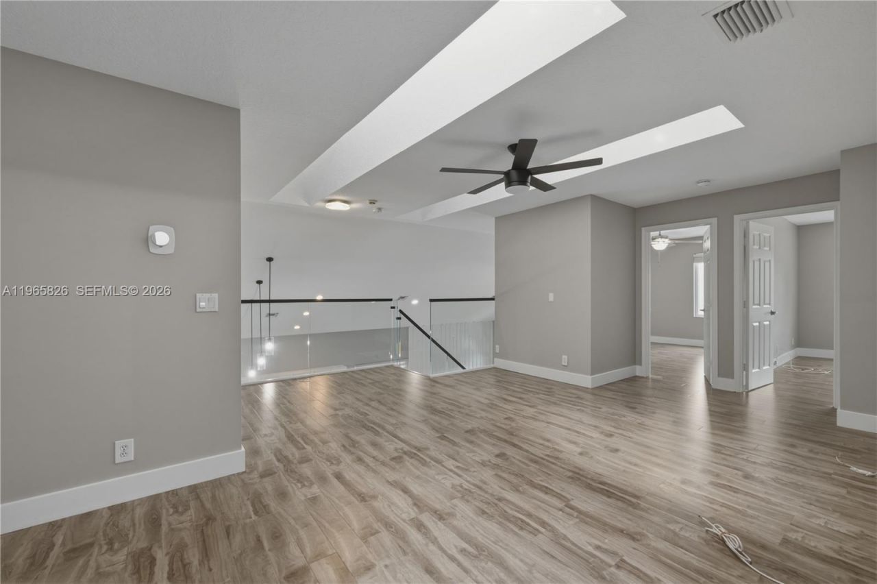 5285 NW 112th Ter, Coral Springs, FL 33076 Photo