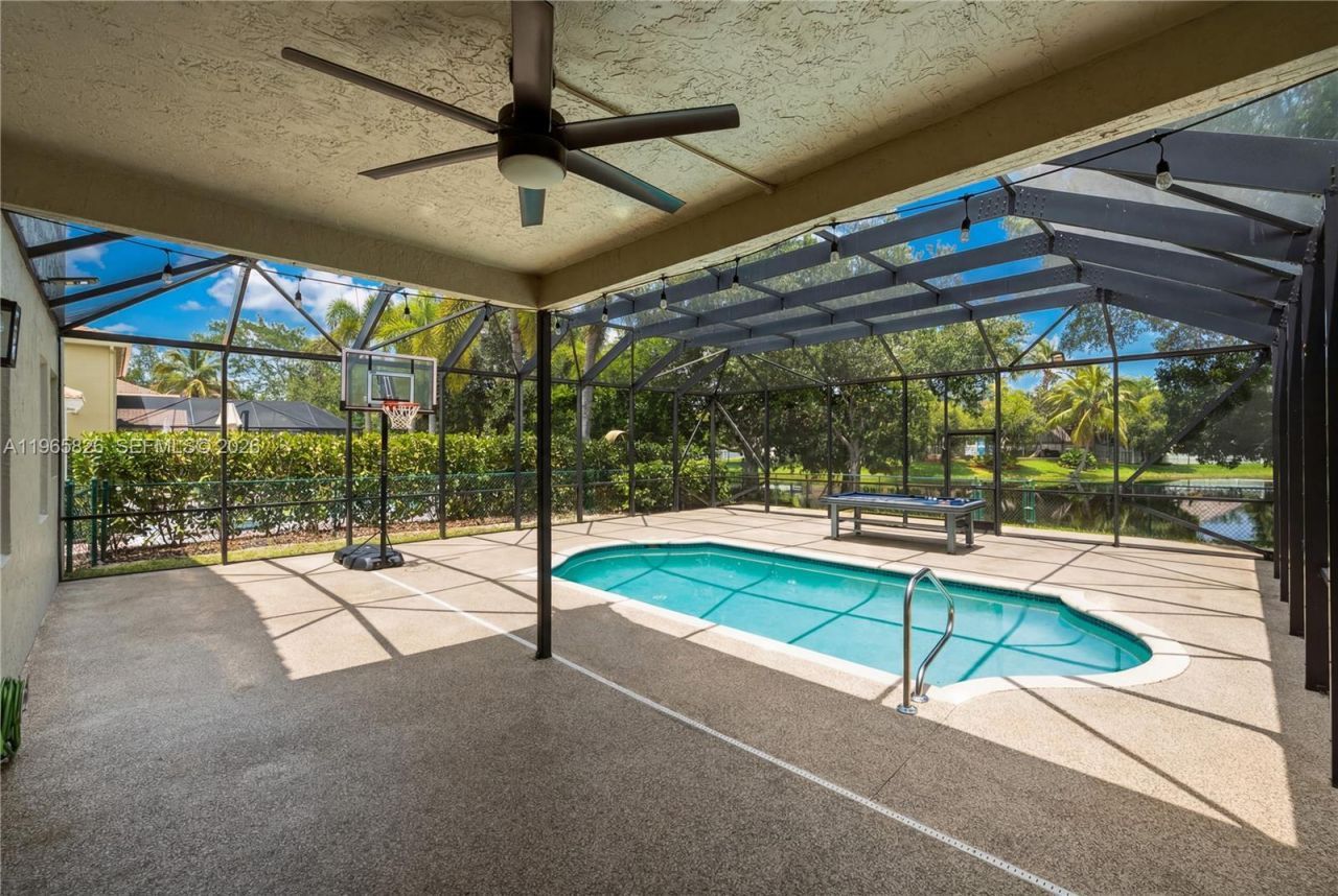 5285 NW 112th Ter, Coral Springs, FL 33076 Photo