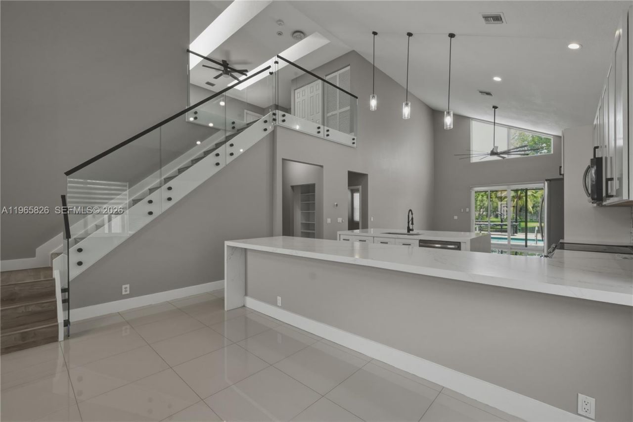 5285 NW 112th Ter, Coral Springs, FL 33076 Photo