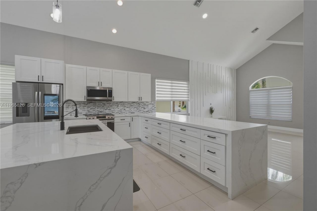 5285 NW 112th Ter, Coral Springs, FL 33076 Photo