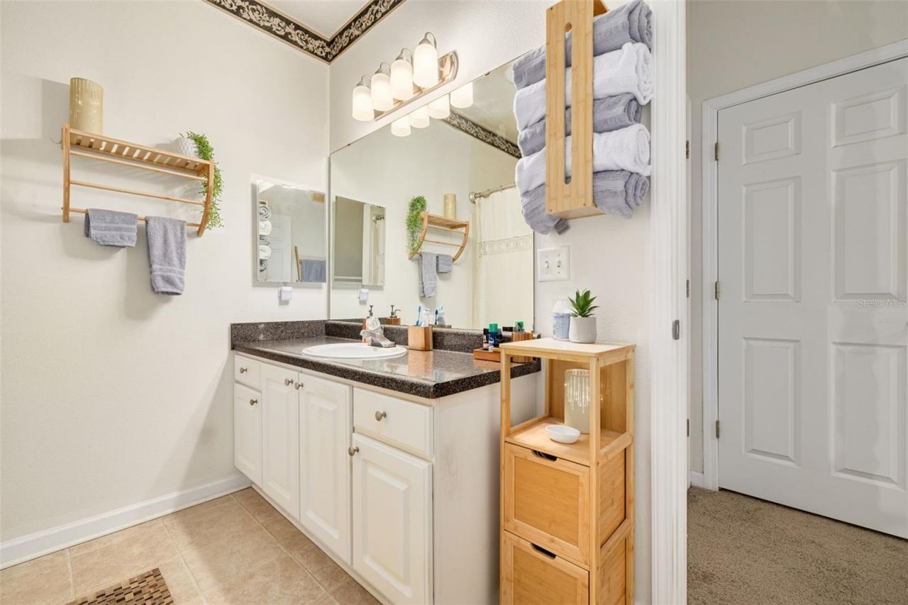 4802 W 51st Street, Unit 812, Bradenton, FL 34210 Photo