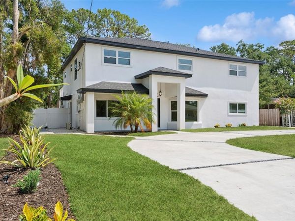 2655 BAY STREET, SARASOTA, FL 34237