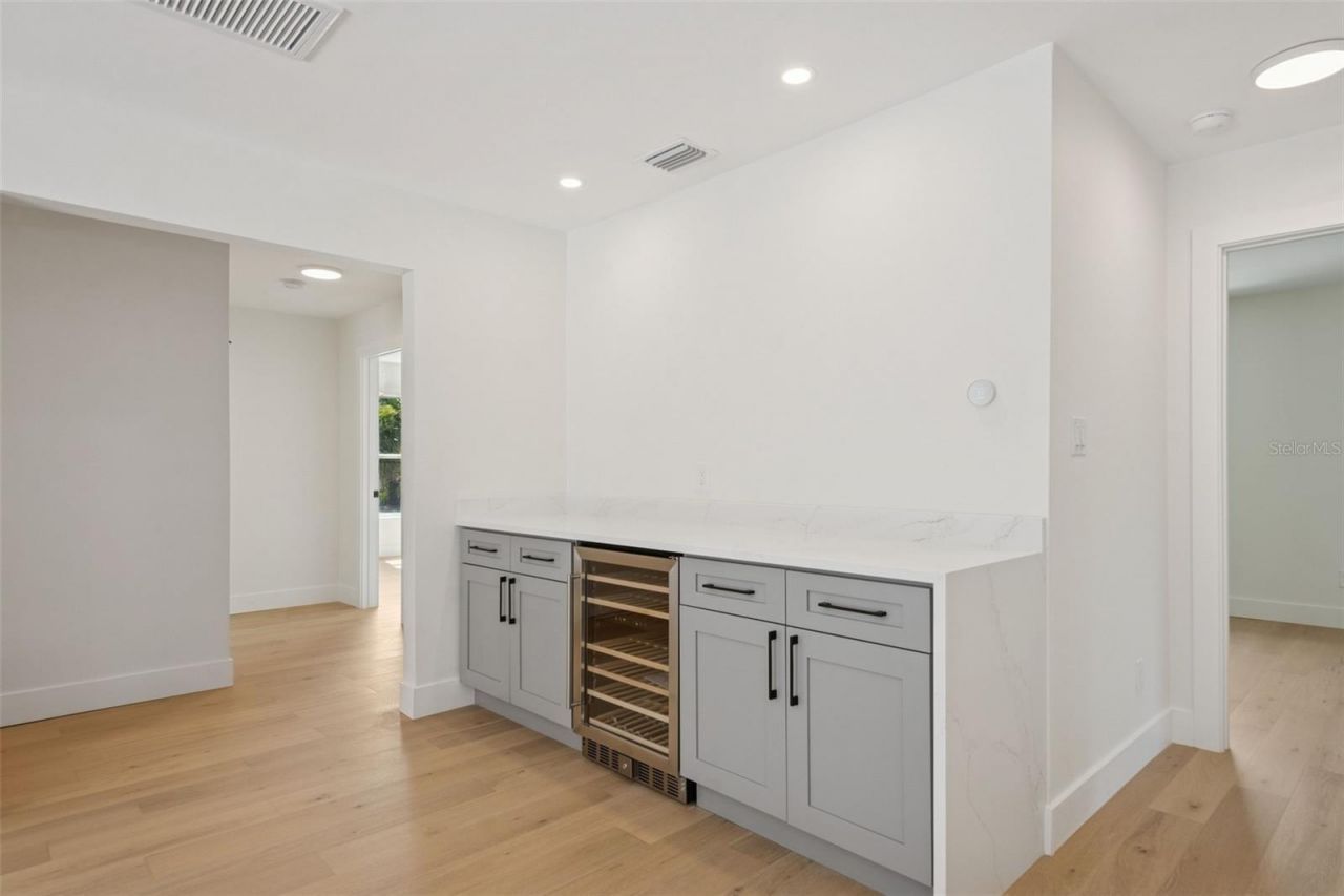 2655 Bay Street, Sarasota, FL 34237 Photo