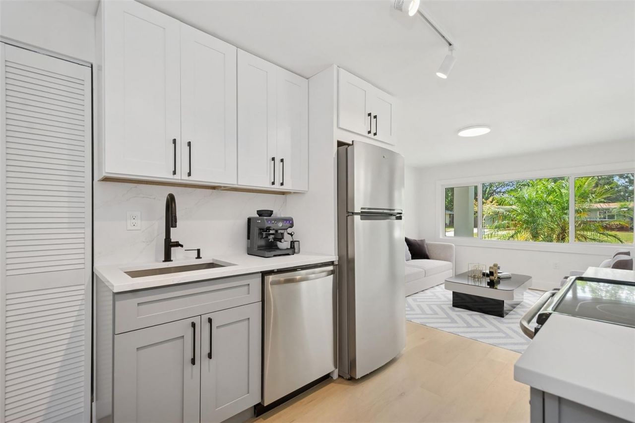 2655 Bay Street, Sarasota, FL 34237 Photo