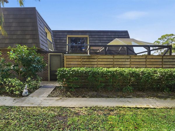 1601 16th Terrace, Palm Beach Gardens, FL 33418