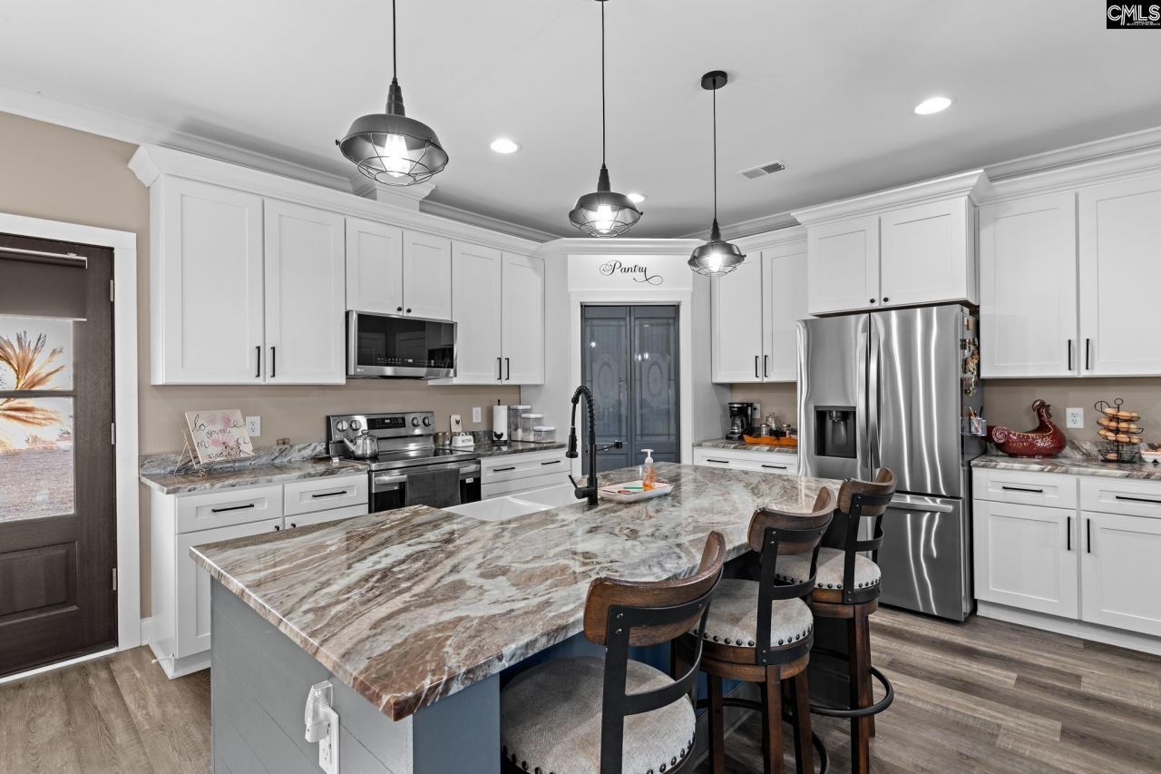 3741 Summerland Highway  Photo 4