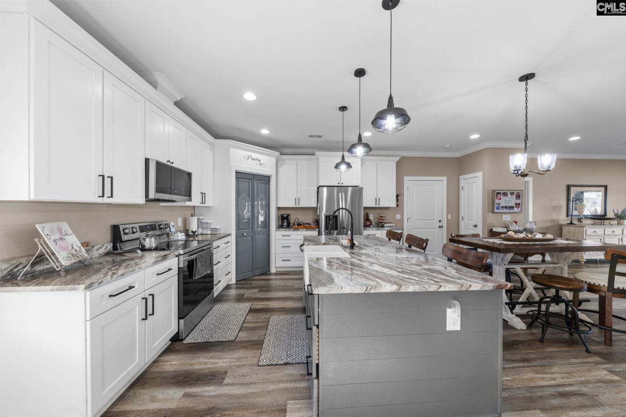 3741 Summerland Highway  Photo 5