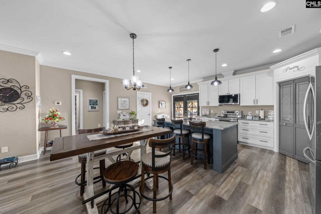 3741 Summerland Highway  Photo 8