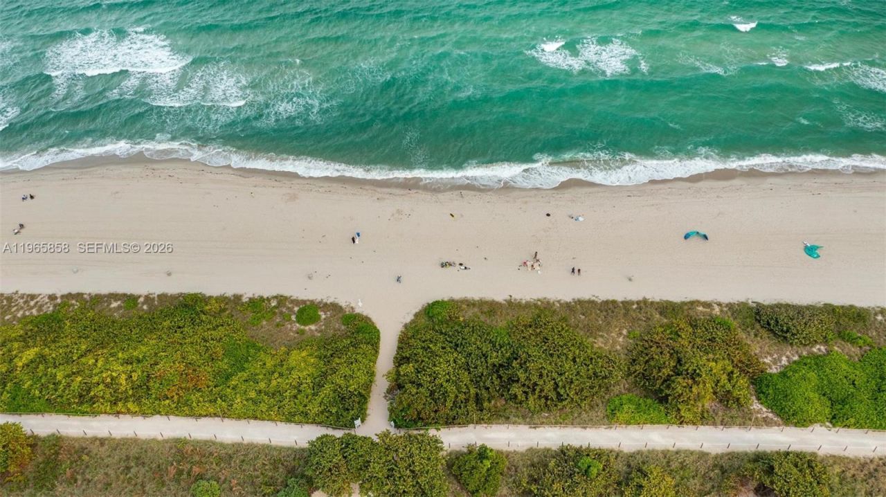 9172 Collins Ave, Unit 210, Surfside, FL 33154 Photo