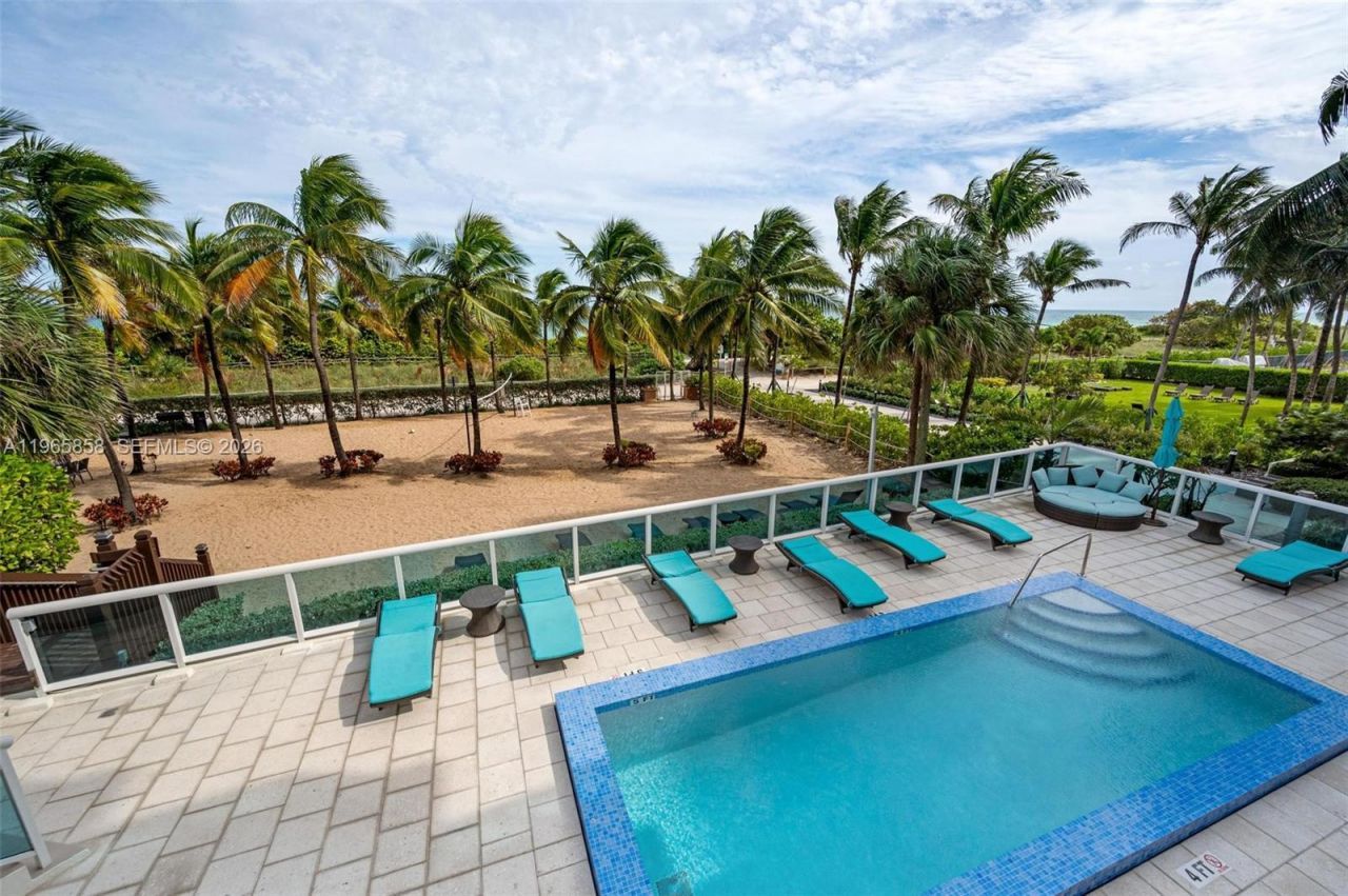 9172 Collins Ave, Unit 210, Surfside, FL 33154 Photo