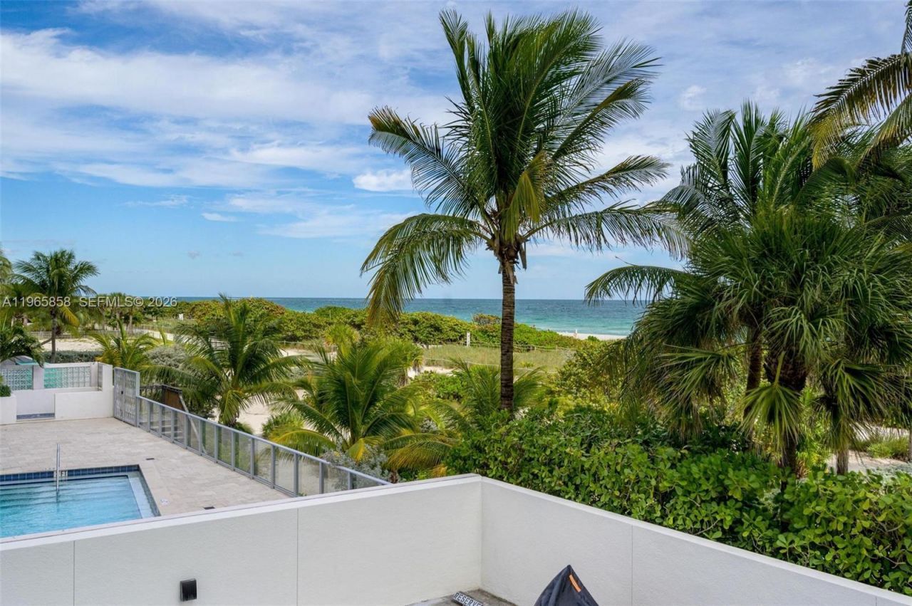 9172 Collins Ave, Unit 210, Surfside, FL 33154 Photo