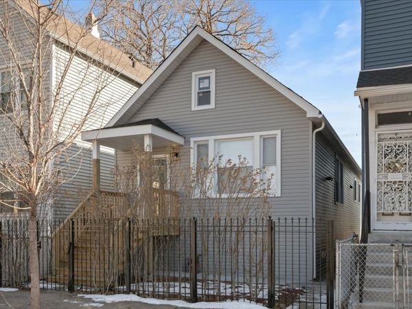 4161 S Wells Street, Chicago, IL 60609