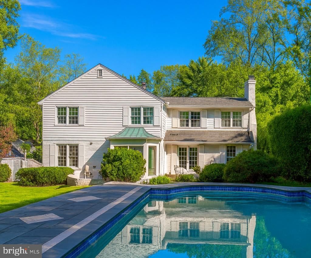 8801 Lynnhurst Drive, Fairfax, VA 22031 Main Photo