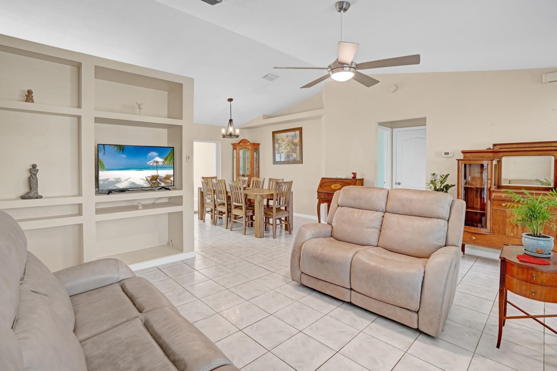 1757 SE Mariana Road, Port Saint Lucie, FL 34952 Photo