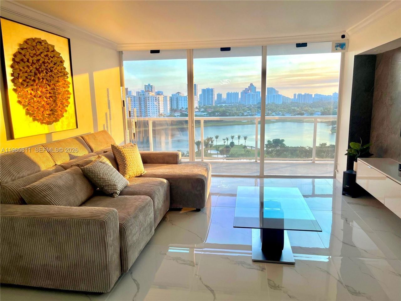 3701 N Country Club Dr, Unit 1505, Aventura, FL 33180 Photo