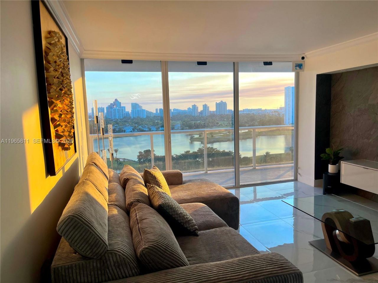 3701 N Country Club Dr, Unit 1505, Aventura, FL 33180 Photo